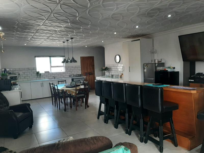4 Bedroom Property for Sale in Albertinia Western Cape